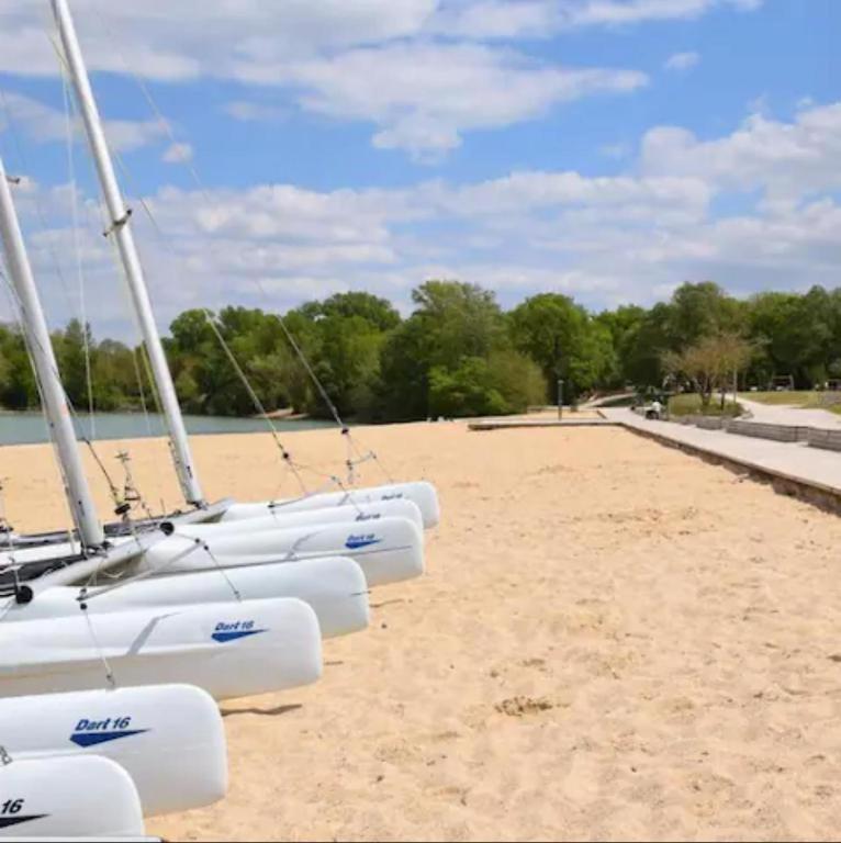 Le Scandinave, Proche Bord De Loire Orléans Eksteriør billede