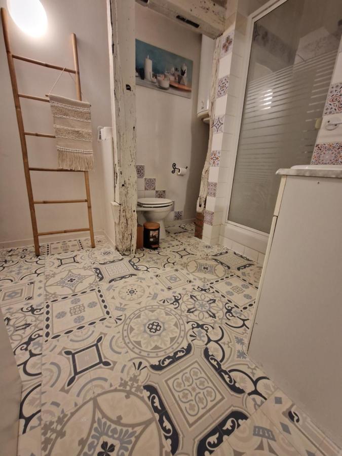 Le Scandinave, Proche Bord De Loire Orléans Eksteriør billede